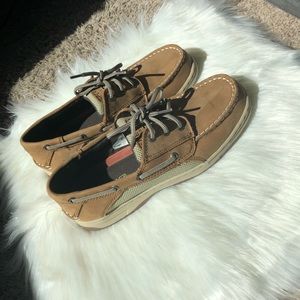 5.5 men, 7.5 women! never worn